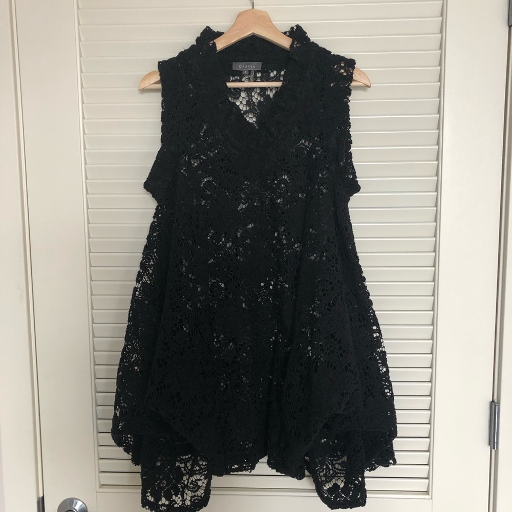 Gracia lace tunic